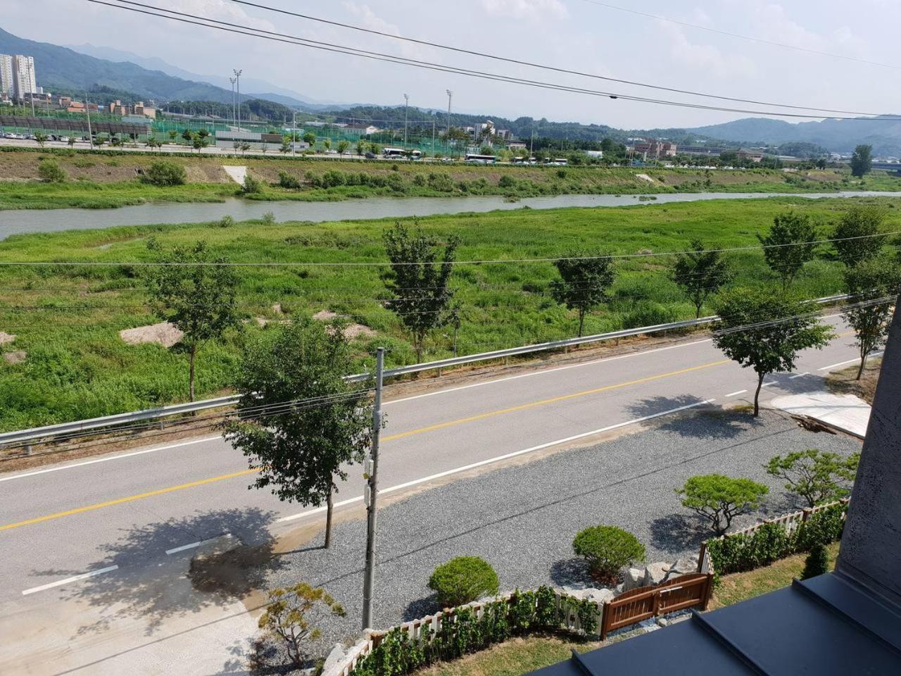 Grace River House Block A - Couple Room Hoengseong Экстерьер фото